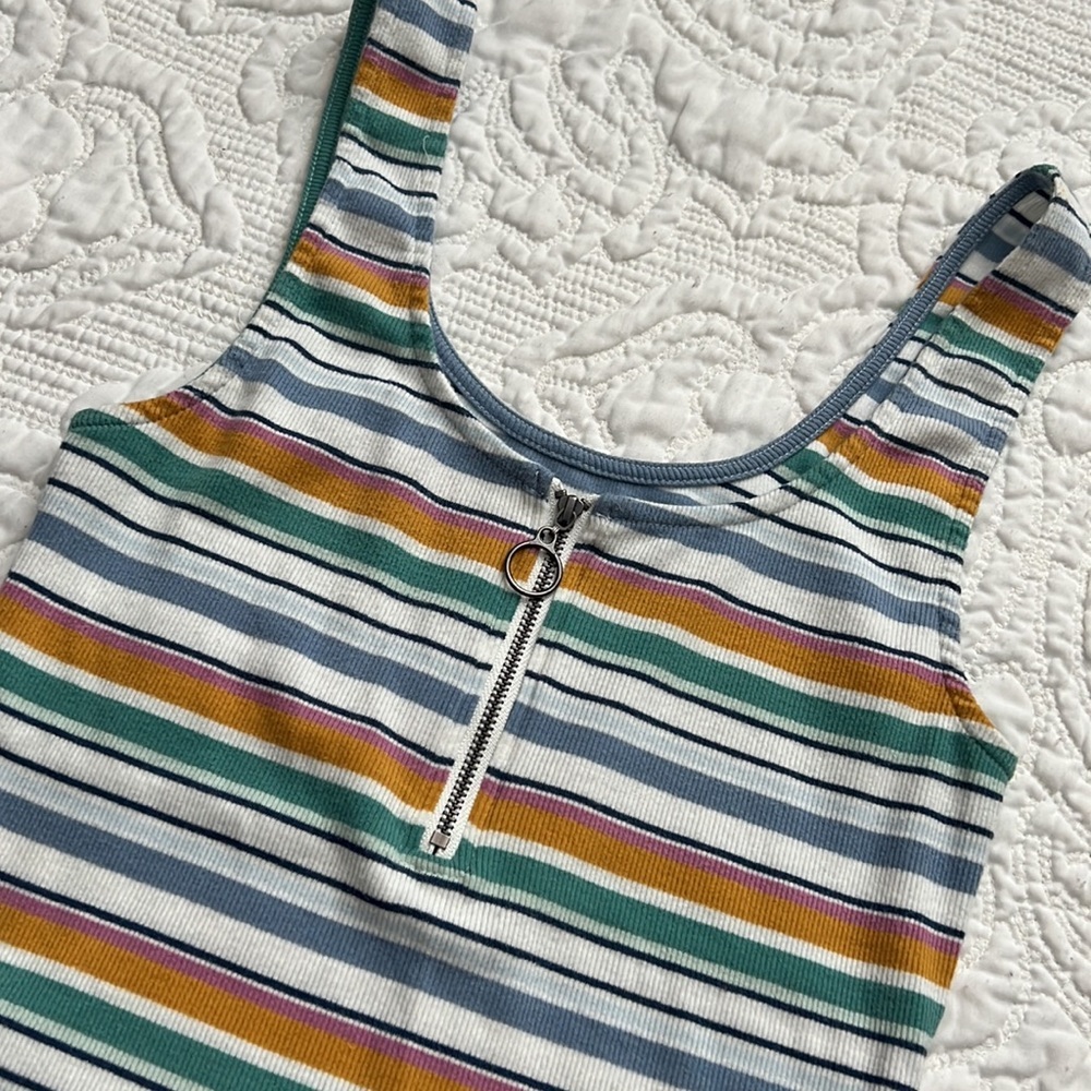 Aeropostale Tank Top Size Medium - Picture 3 of 3